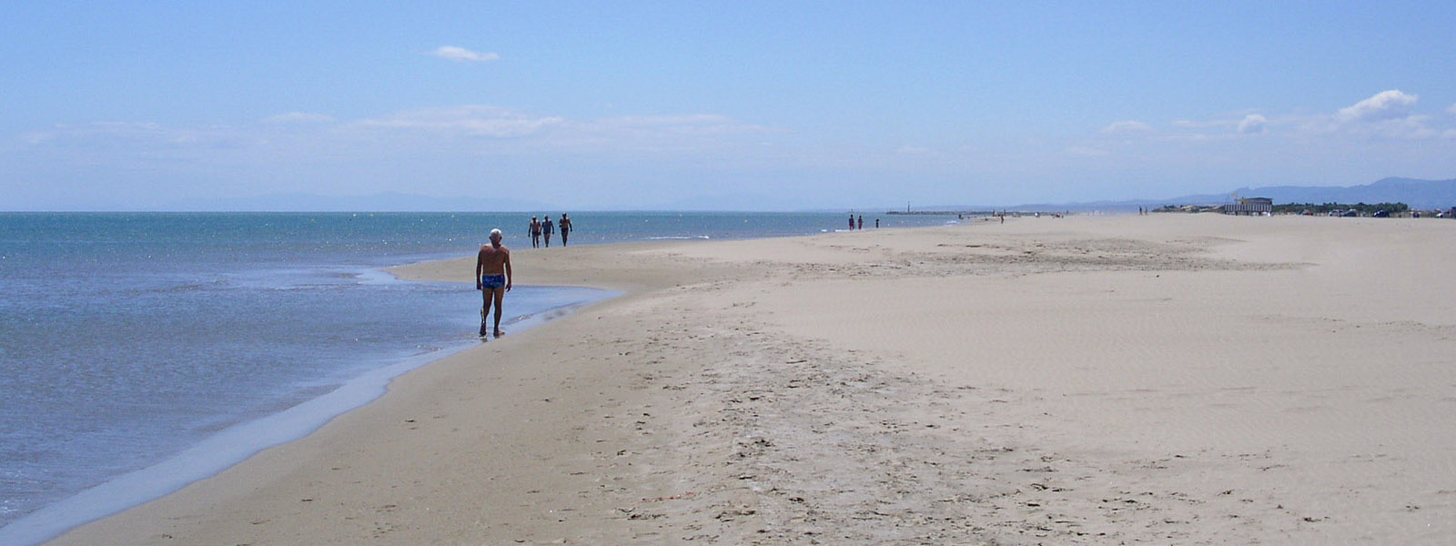 Strand hinter dem Haus